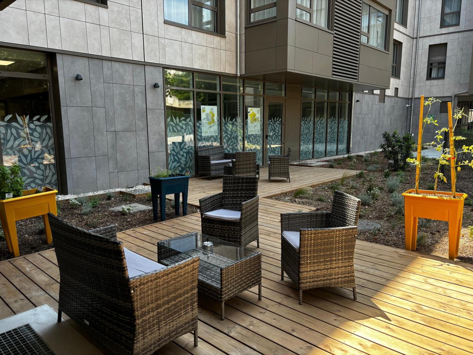 Residence Services Oh Activ 亞維農 外观 照片